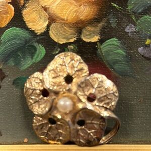 Kramer Gold Flower with vined leaves & prong-set Pearl Center Brooch - 1 3/4”